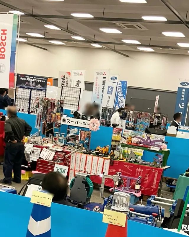 佐藤菅材様の展示会へ行きました！
様々な最新の器具の説明を聞きとても勉強になりました。

ところで、5月11日は母の日でした！
皆様は何をあげましたか？
大同設備の母にはお花がプレゼントされました💐
いつも暖かく私達を見守ってくださりありがとうございます😌